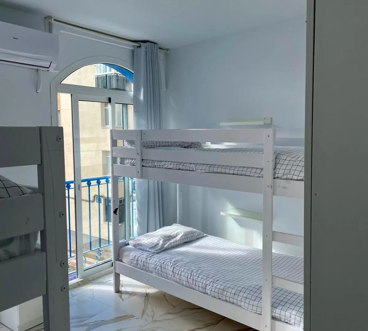 La Casa Azul Hostel Μάλαγα